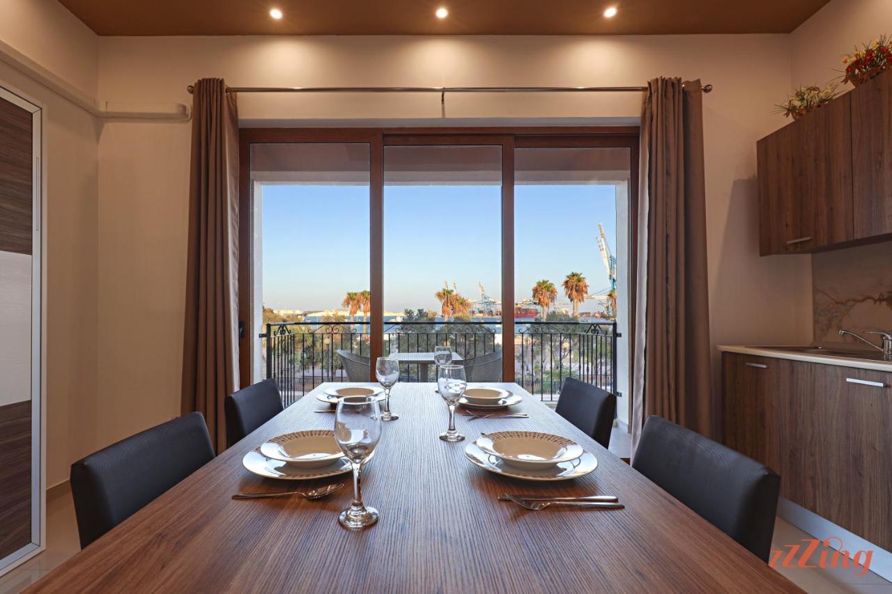 Gem Beachfront Apt With Amazing Bay And Sea Views Birzebbuga Exterior photo